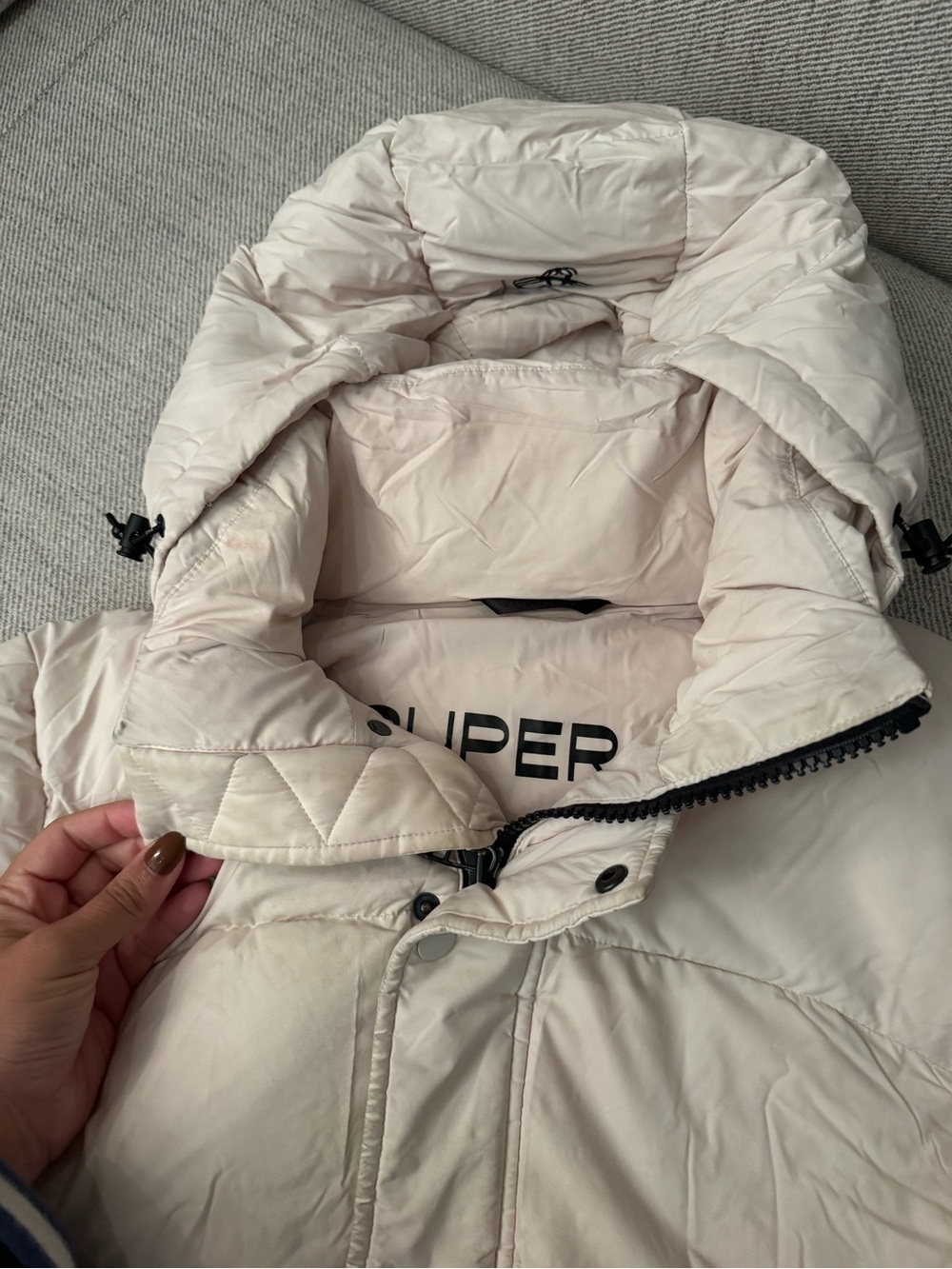 ARITZIA SUPERPUFF CLIMATTE IN MATTE PEARL - Picture 5 of 8